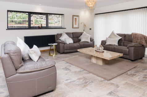 2025-08-07 WALKER &amp; LEWIS-CEFN-16