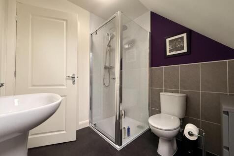 Bathroom2.JPG