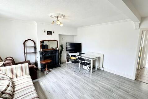 176 Fanshawe Cres...