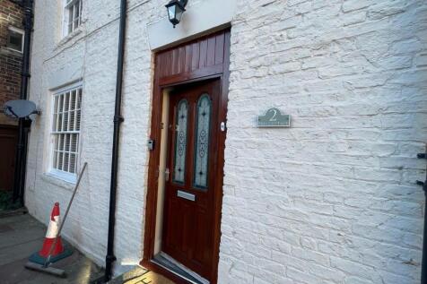 2 Bees Cottage, Bridge Street, Durham photo 2
