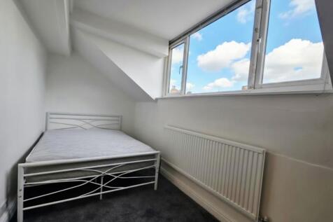 Hartley Grove, Woodhouse, Leeds photo 5