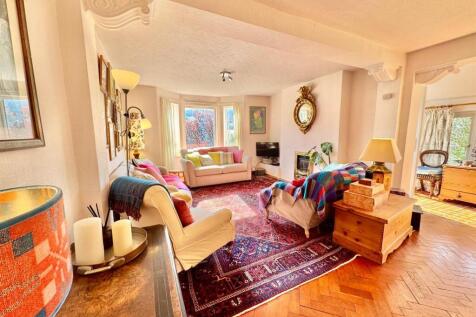 PHOTO-2025-04-07-19-38-15 (7).jpg