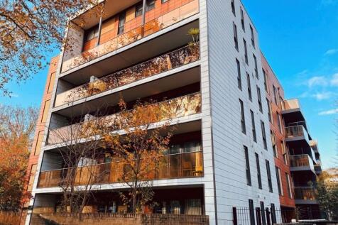 1 bed flat to rent Kings Arms, East Acton Lane W3