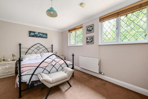 7 Reading Road (1...