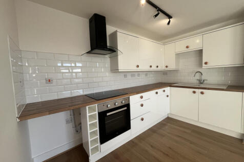 2 Bedroom Flat in ST16 2BX
