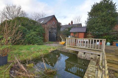 COACH HOUSE