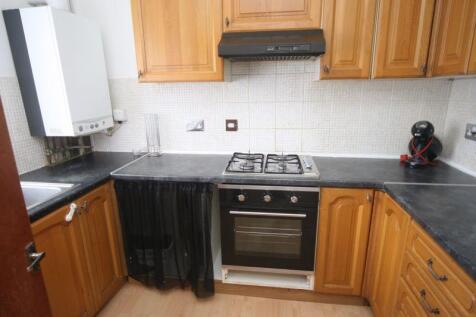 Kings Avenue, Greenford photo 3