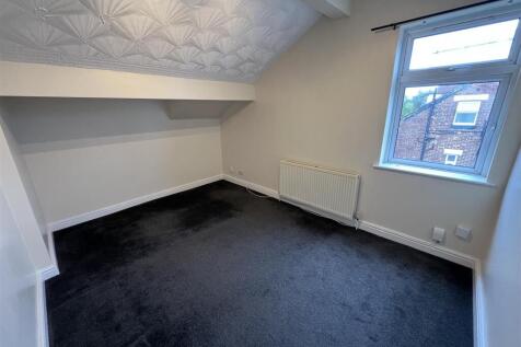 Lowfield Road, Stockport photo 3