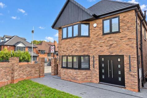 5-bed detached on Newton Road, Great Barr, Birmingham B43 6BT, £2,500/mo
