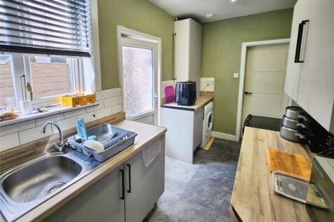 Kitchen Pic Two