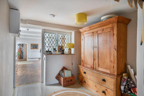 1383937-14-691f3d...