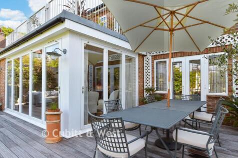 Patio / Decking