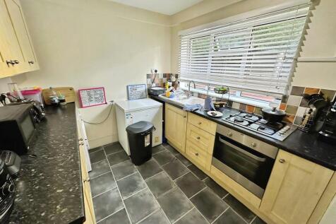 Centurion Close, Salisbury, SP2 photo 3