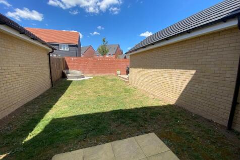 Cashmere Drive, Andover, Andover, SP11 photo 4