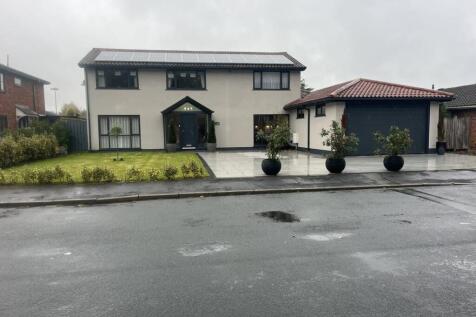 Lytham St Annes, FY8 - property photo
