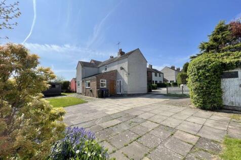 Parking &amp; Gardens 