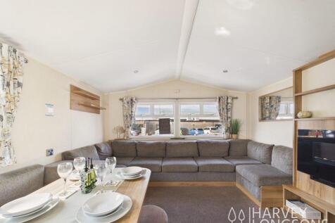 Willerby Lymington lounge with wrap-around seating