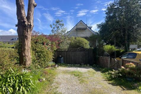 Gardens &amp; Parking