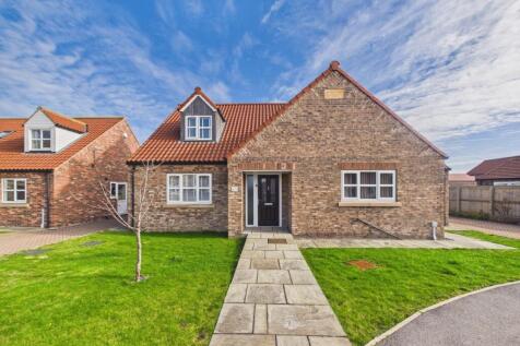 4 Bedroom Detached House - For Sale