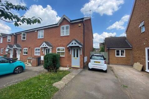 2-bed terraced on Mill Close, Wolston, CV8, £1,000/mo