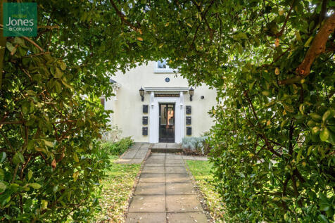 3b583674-2a08-4e9...