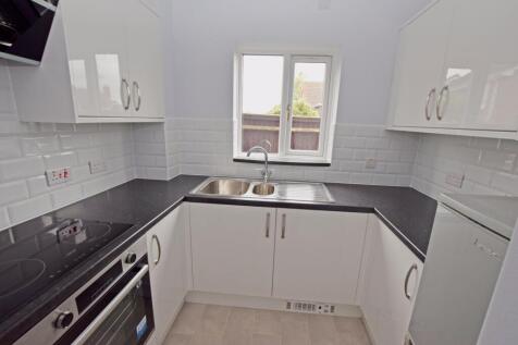 Mount Pleasant Road, Alton, Hampshire, GU34 photo 2