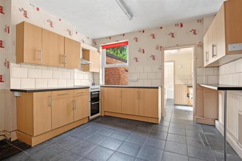 Kitchen_2.jpeg