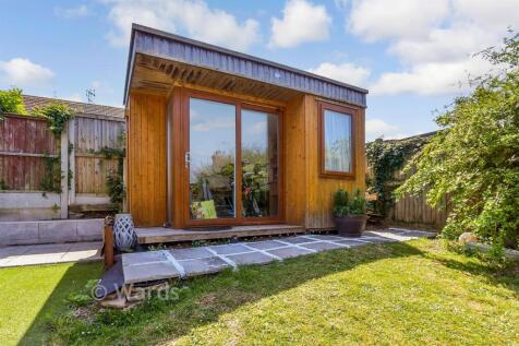 Workshop/Outbuildings