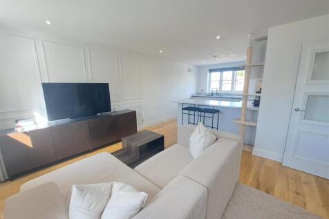 Open Plan Living/Dining Room/KItchen