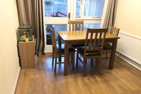 Manor Road, Wolverhampton, West Midlands, WV4 photo 5