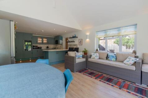 Open kitchen / diner