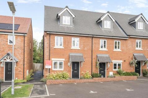 Alton, GU34 - property photo