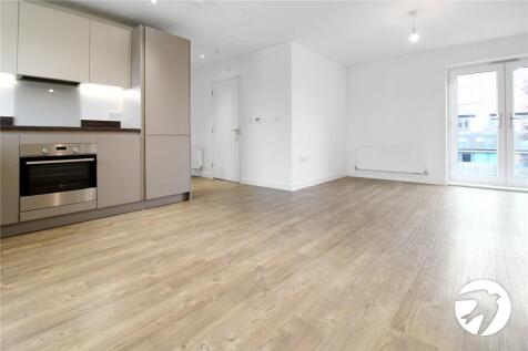 Thackeray Drive, Northfleet, Kent4er, DA11 photo 4