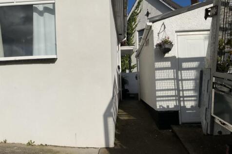 12 energlyn close side.jpg