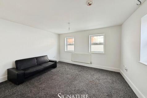 11 Lothair Road photo 3
