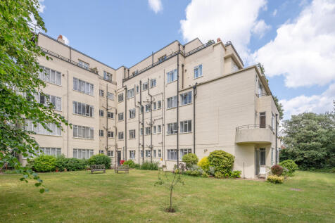 Flat 42 Thurleigh Co