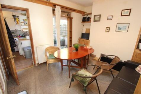 16 Lowes Barn Bank, Nevilles Cross photo 3