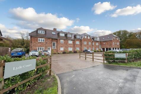 Basingstoke, RG24 - property photo