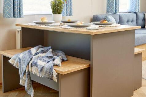 Carnaby Breakaway Dining Area At Hoburne Bashley