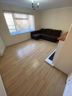 LEAMINGTON SPA, CV31 photo 3