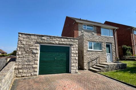 Garage &amp; Front of Property