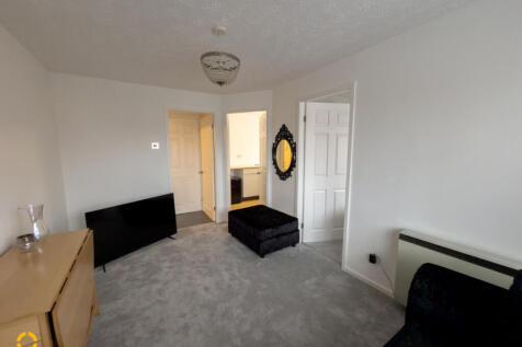 St. Davids Grove, Lytham St. Annes, FY8 photo 3