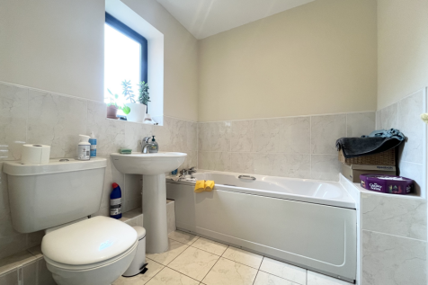 Main bathroom
