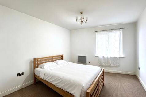 Flat 8 Tristan Co...
