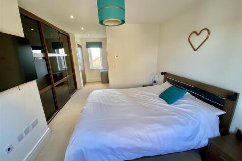 Bramleys Estate Agents - Moorcroft Close - Mirfiel