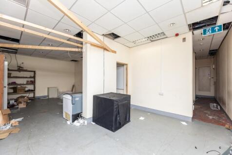 Commercial Property to rent Image 7