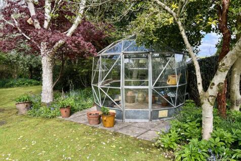 Kirkmulloch, 1 Wayside, Dalry - Williamson and Hen