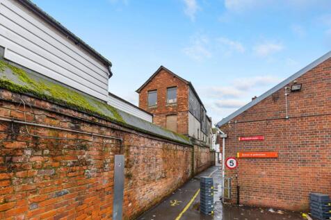 125 High Street, Hungerford Berkshire, RG17 0DL