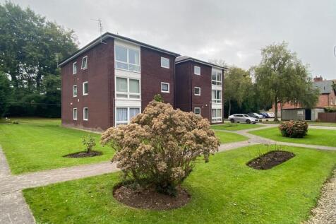 9 Woodheys - external 2.jpeg