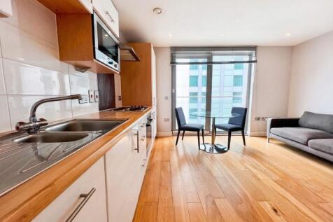Kitchen / Living Space